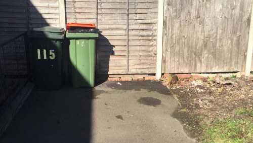 Professional rubbish clearance team in Finchley